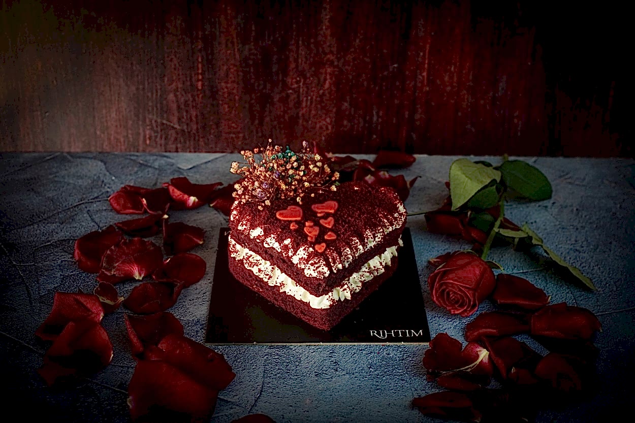 Redvelvet Kalp Pasta