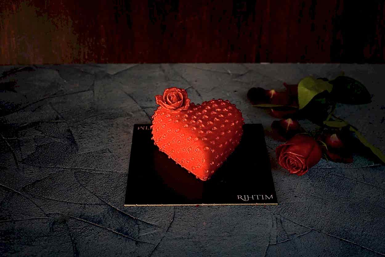 Su Damlası Kalp Pasta